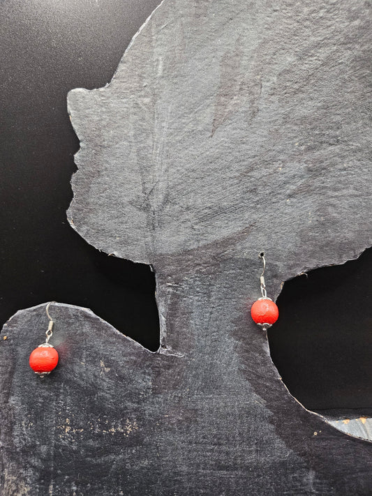 Pourquoi choisir la peinture acrylique pour vos perles en bois ?