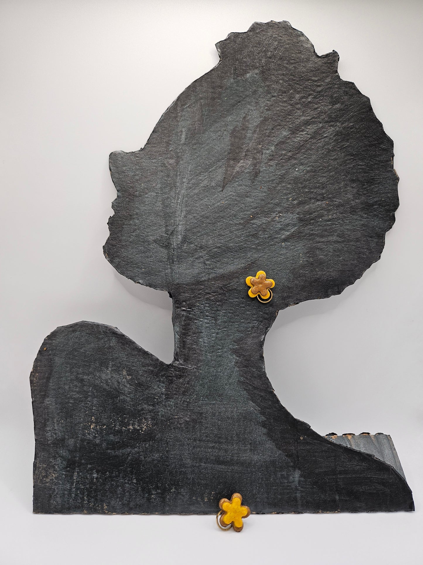 Small yellow and brown ear jewels