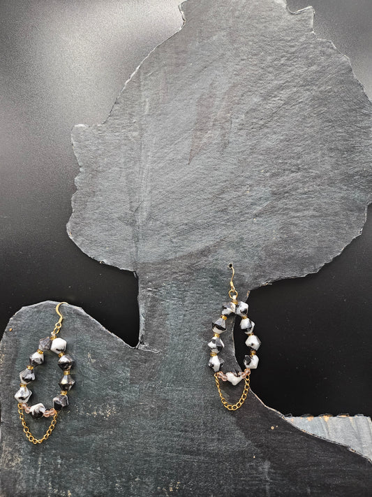 Creoles ovales avec perles de Jaspe zebre noire et blanc