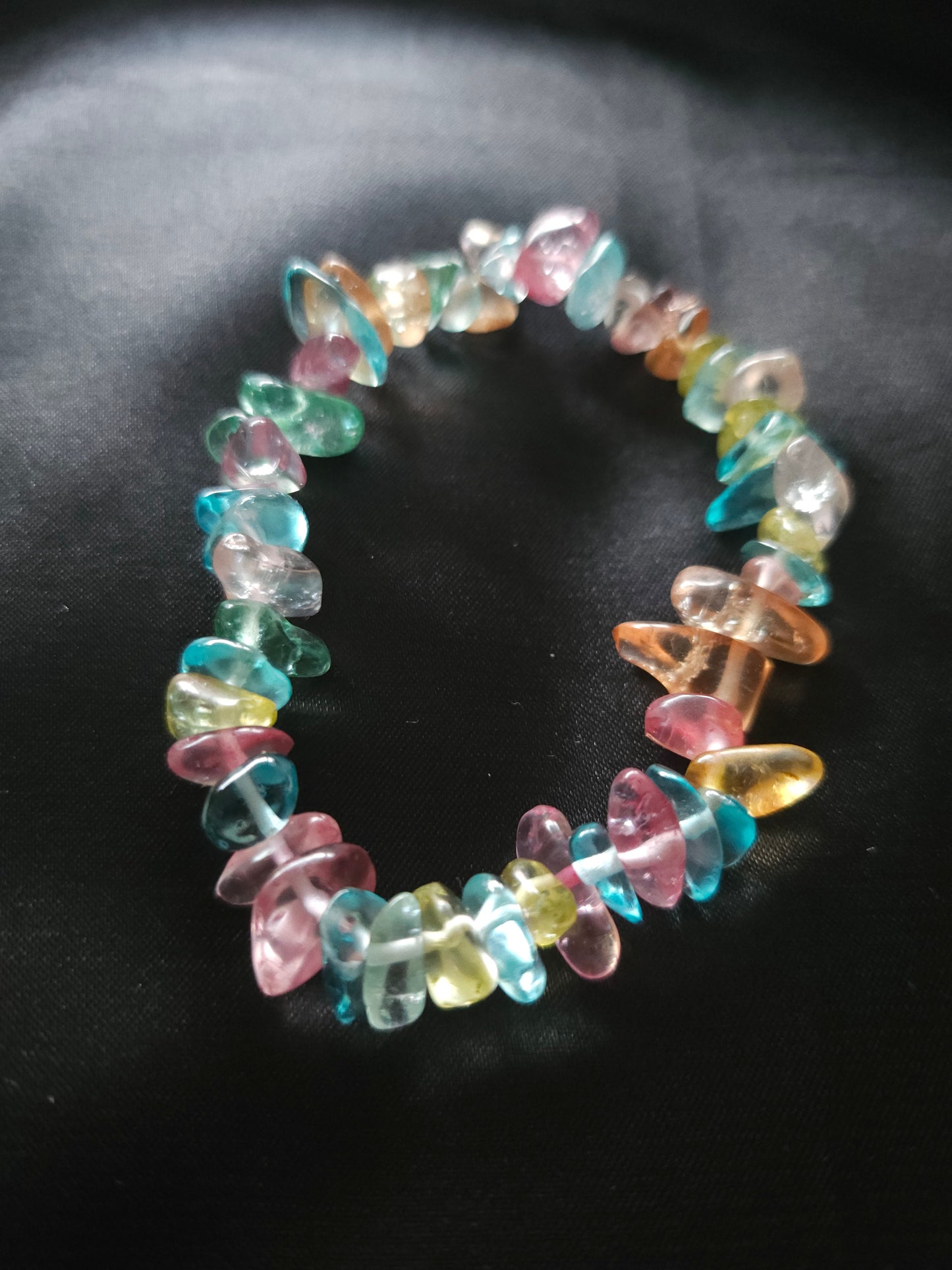 Bracelet artisanal perles de verre asymétriques multicolores - création française