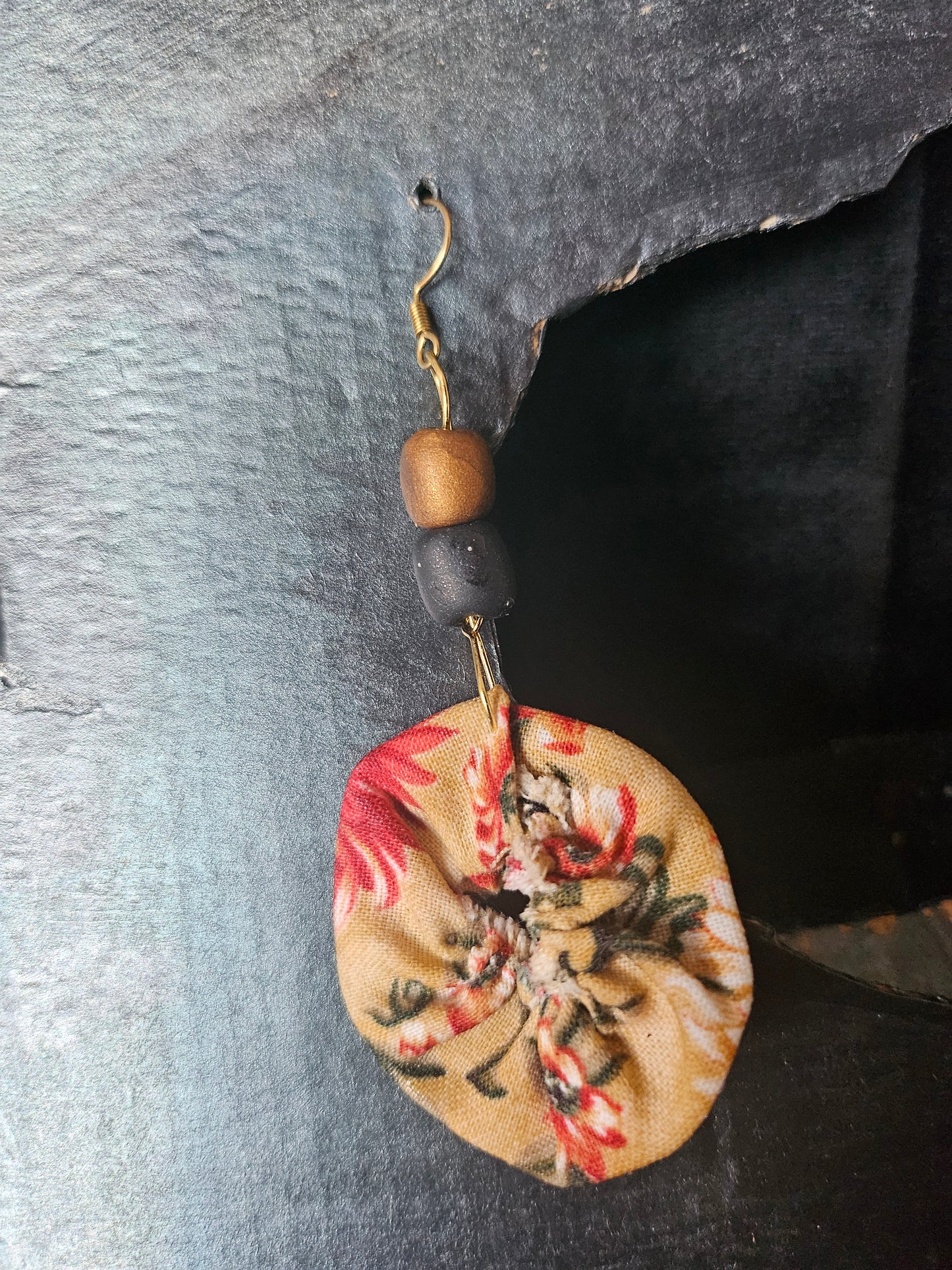 Boucles d'oreilles rondes effet mouillé - bijoux élégants pour toutes occasions