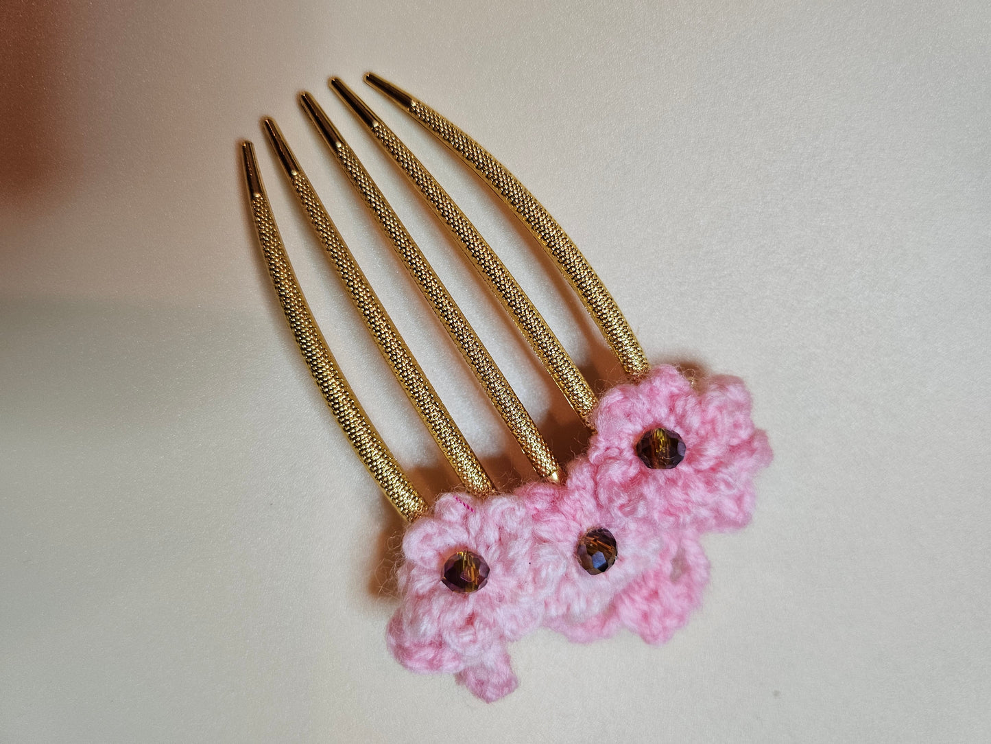 Decorative hair comb