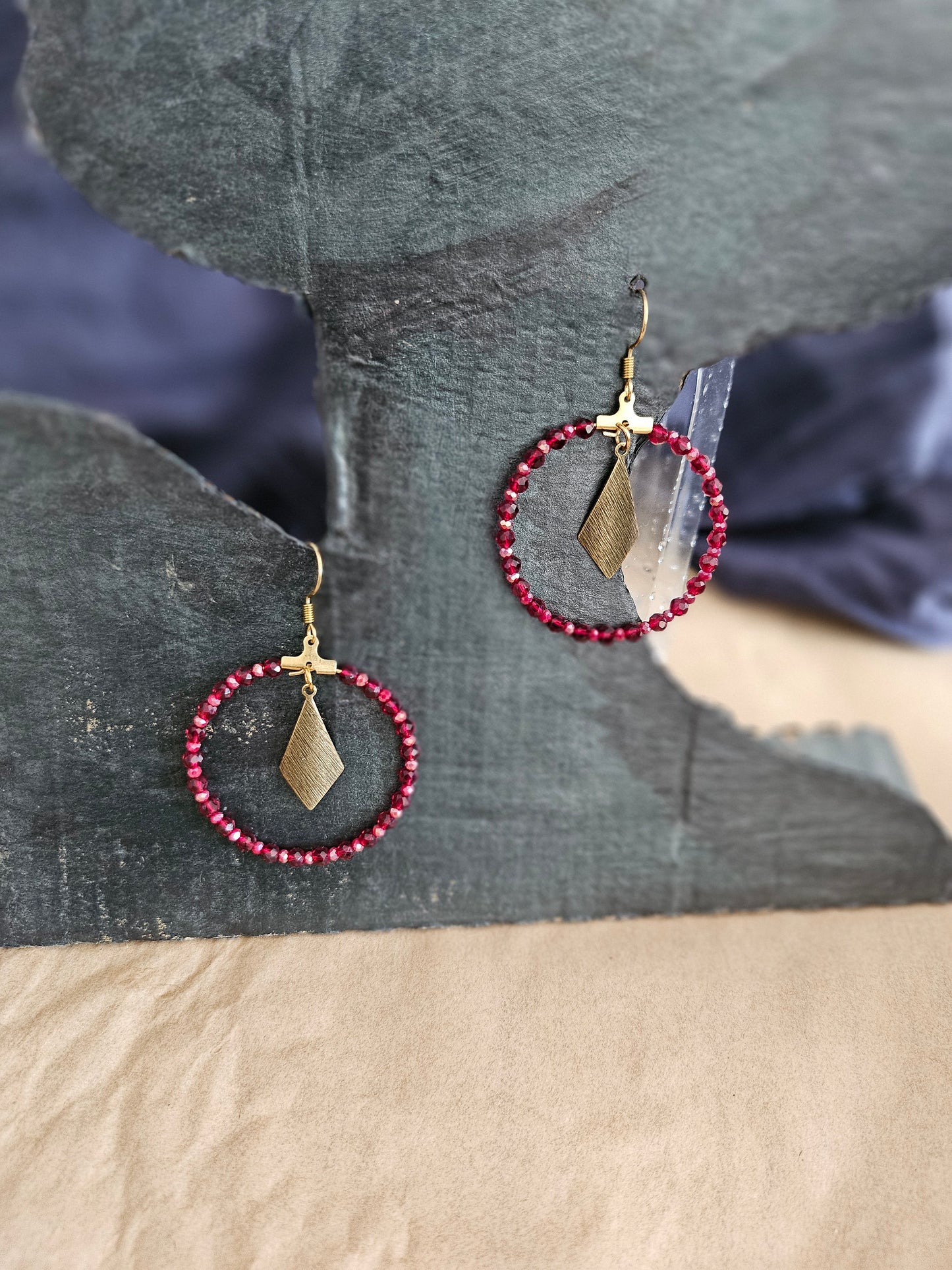 Boucles d'oreilles artisanales en perles de verre Rouges - Bijoux fait main