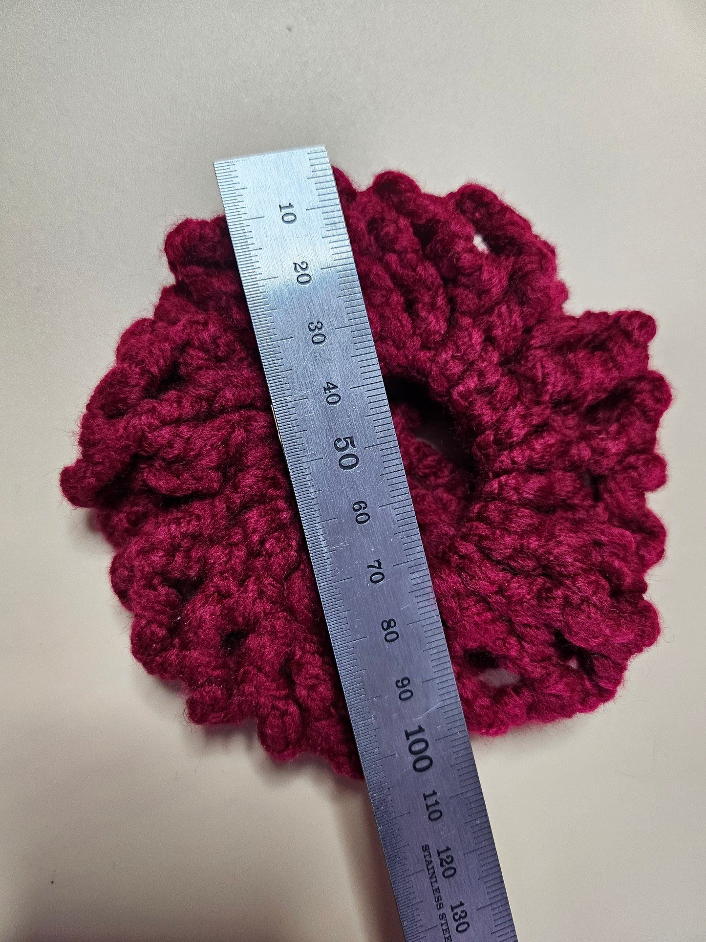 Chignon au crochet - vue arrière - diamètre 10 cm