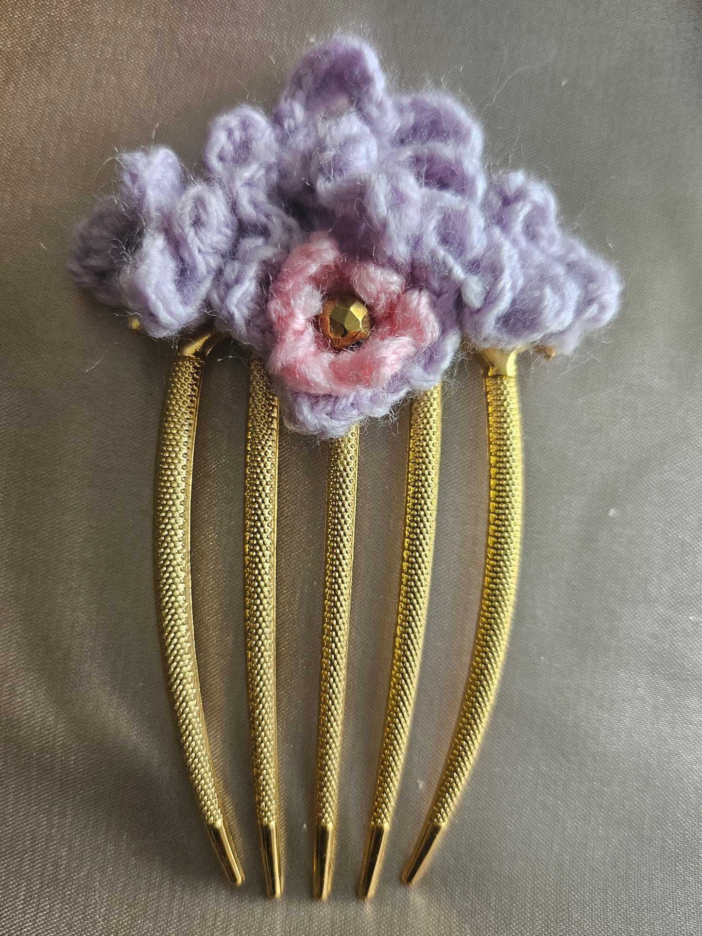 Decorative hair comb