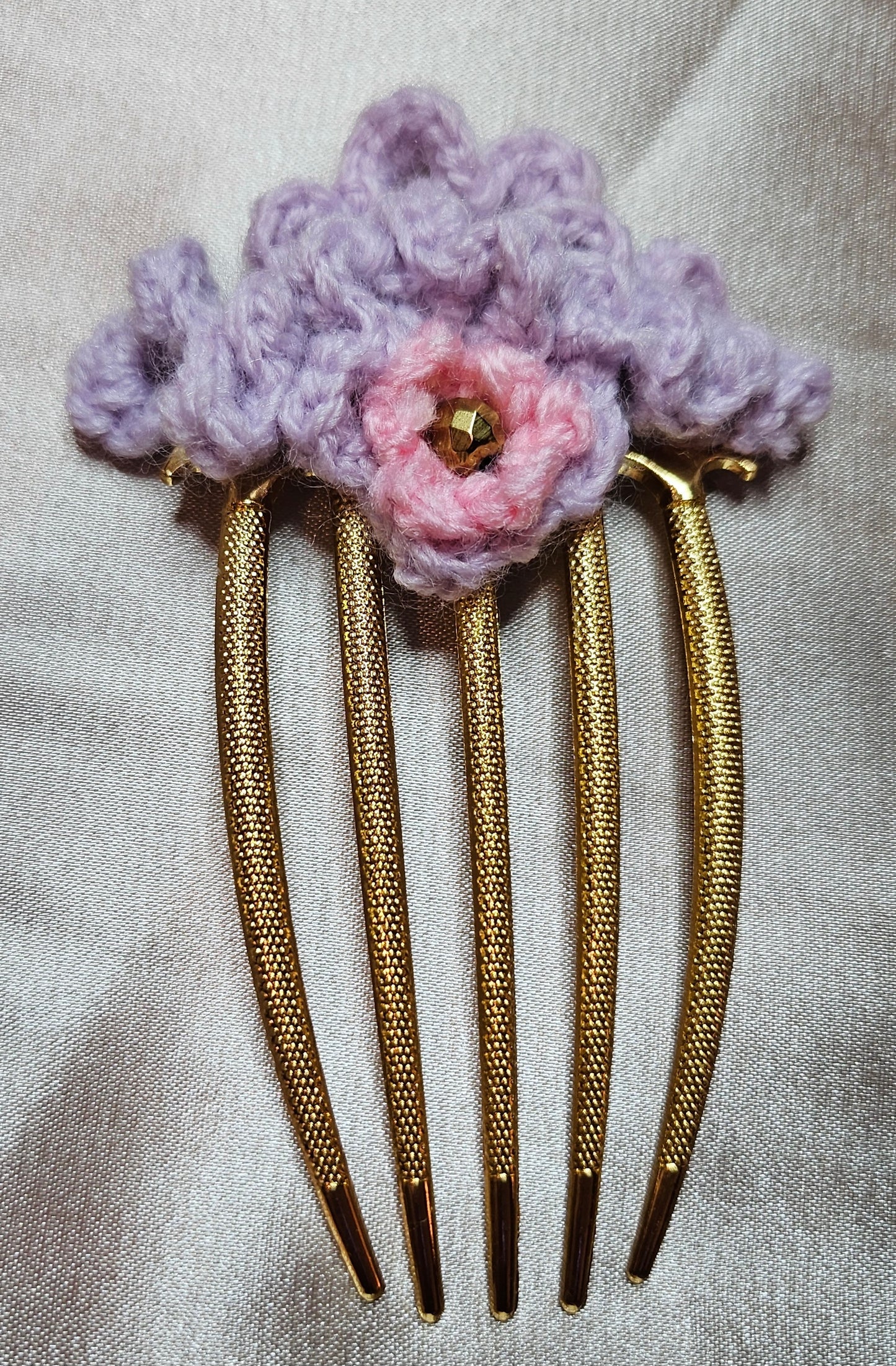 Decorative hair comb