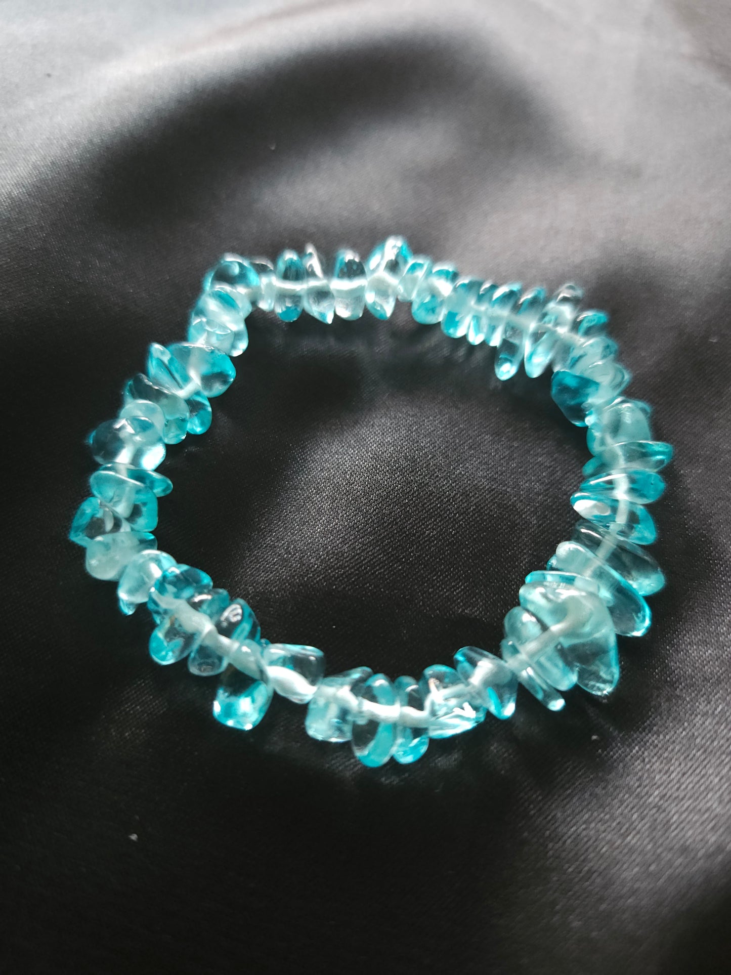 Bracelet perles de verres asymétriques